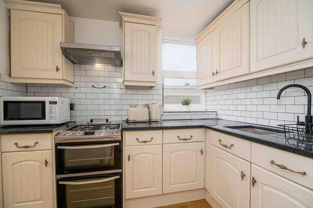 Appartamento Cosy 2 Bed Flat In East Londra